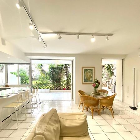 Vouliagmeni'S Secret Garden Near The Sea Apartment Атина Екстериор снимка